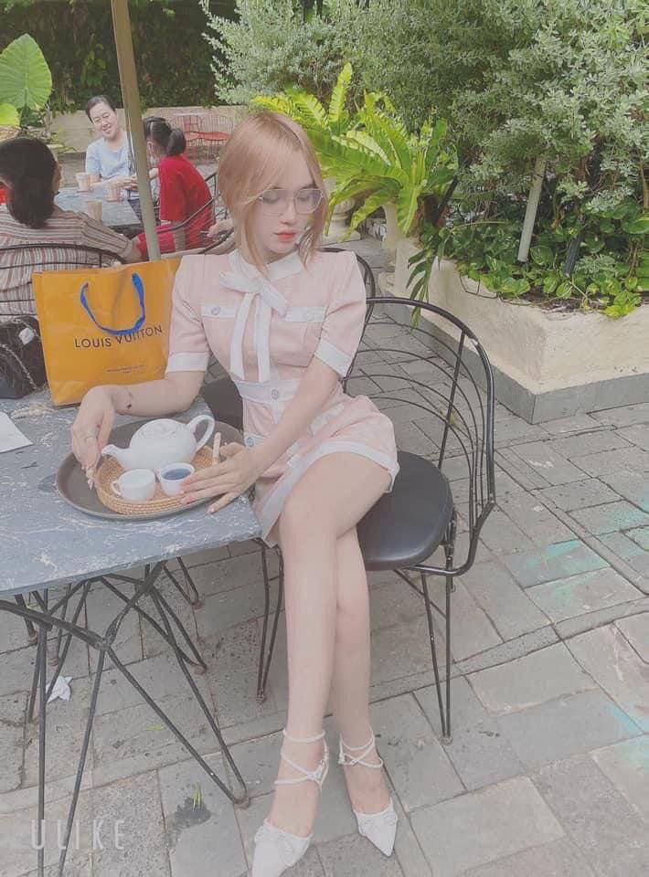 Gạ con ghệ đi thử đồ cưới xõa một lần trước khi lấy chồng