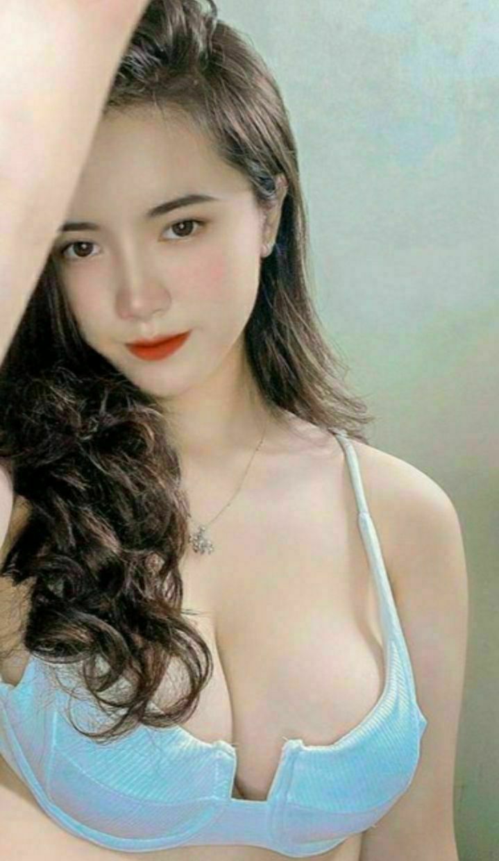 Onlyfans-HongKongDoll thủ dâm bằng dương vật